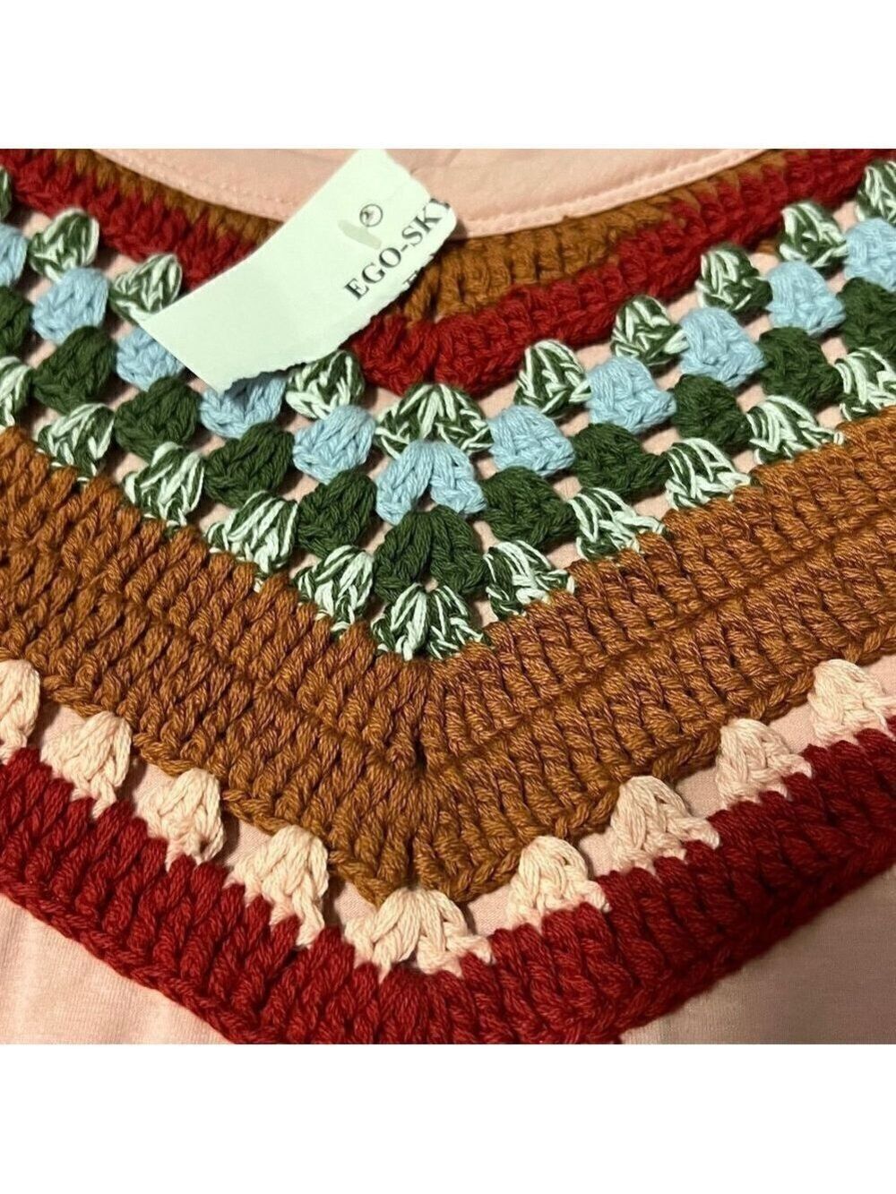 NWOT Tru Luxe Jeans Crochet neck raglan sleeve shirt.  Size Med - Picture 3 of 5